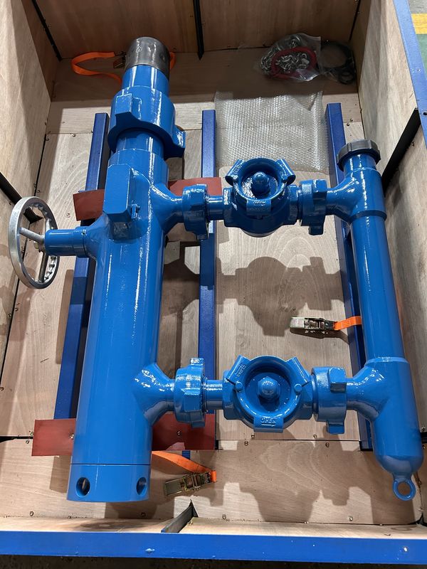 13-3/8' API Casing LTC BTC Buckle terhubung 21Mpa Tekanan Kerja Single Plug Cementing Head With Wooden Packing 810KG